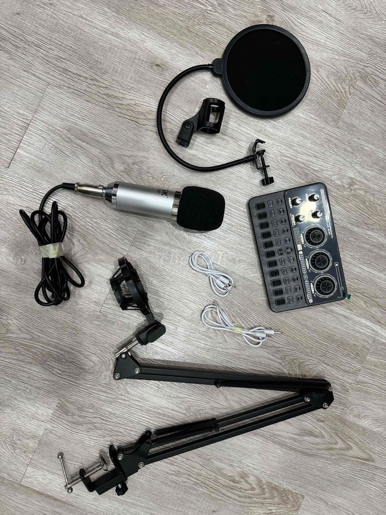 ISK AT350 Bạc Bộ livestream hát karaoke. Mua bán Tivi, Âm thanh tại Huyện Châu Thành Bến Tre được đăng bởi Võ Trần Minh Tâm hình 1