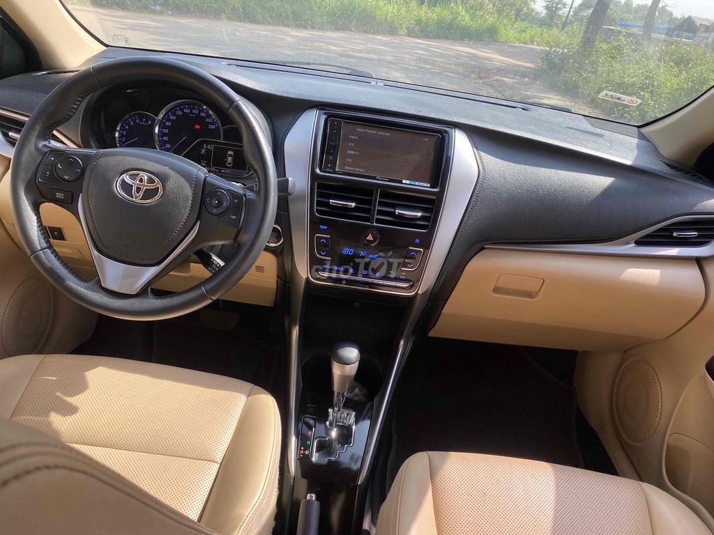 Toyota Vios màu Trắng. Mua bán Ô tô tại Quận 12 Tp Hồ Chí Minh được đăng bởi Trần Anh Tuấn hình 5