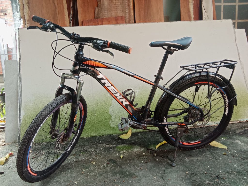 Muốn bán lại xe đạp thể thao cũ với giá rẻ. Mua bán Xe đạp tại Huyện Củ Chi Tp Hồ Chí Minh được đăng bởi Phạm Thị Quỳnh hình 2