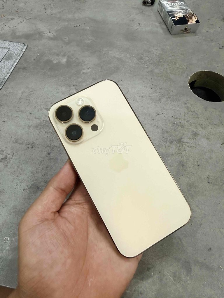 Apple iPhone 14 Pro 128GB Vàng. Mua bán Điện thoại tại Quận Ngũ Hành Sơn Đà Nẵng được đăng bởi Nghĩa  hình 1