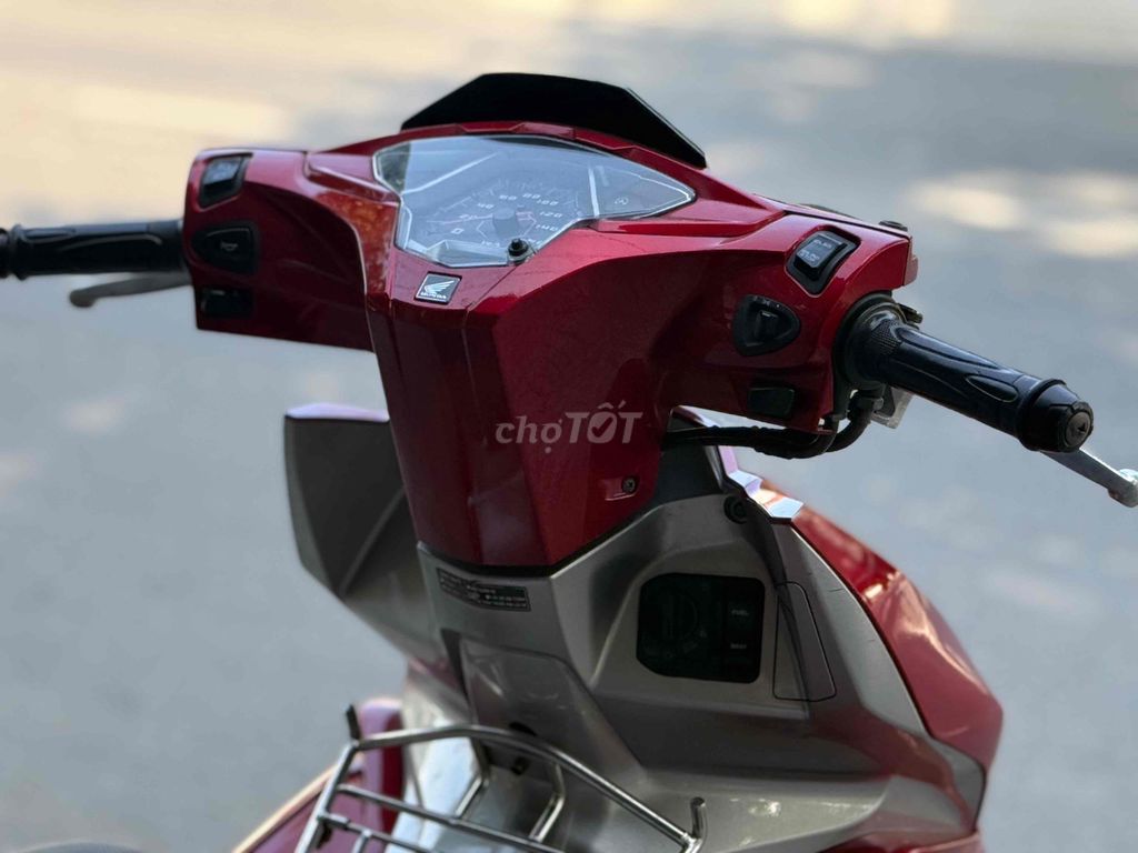 Honda Air Blade 2019 Đỏ 17000 km. Mua bán Xe máy tại Quận Cẩm Lệ Đà Nẵng được đăng bởi SƠN THỊNH  hình 13
