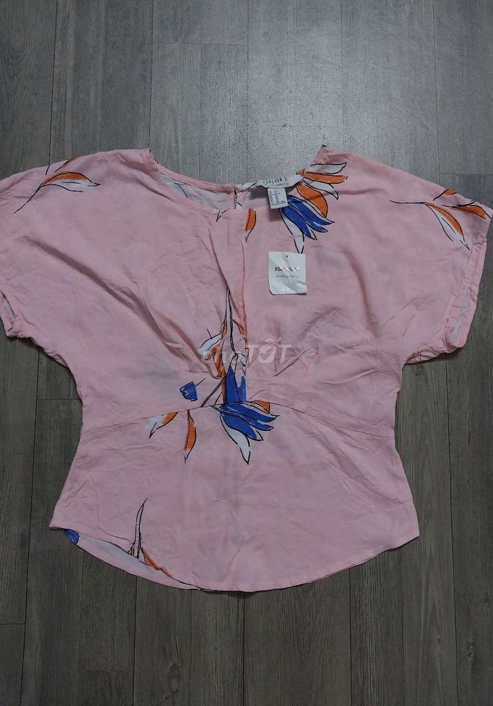 Áo Forever 21 size SX cho bé hoặc mẹ. Mua bán Mẹ và bé tại Quận Tân Bình Tp Hồ Chí Minh được đăng bởi Thảo Sala hình 1