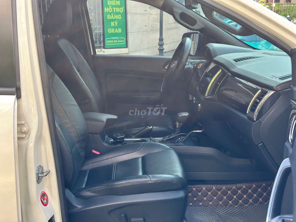 Chính chủ bán Ford Everest 2019 Titanium 2.0L 4x2. Mua bán Ô tô tại Quận Gò Vấp Tp Hồ Chí Minh được đăng bởi PHẠM VIỆT hình 8