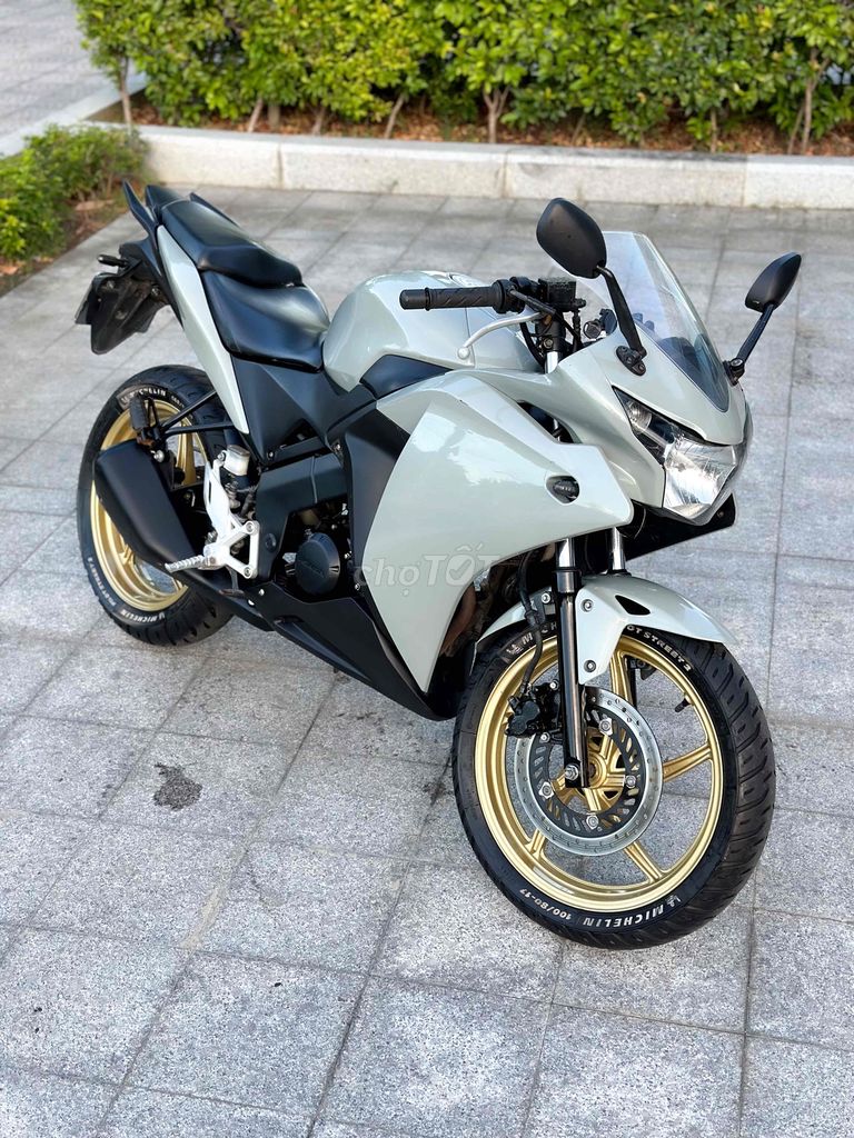 Honda CBR150R Nhập Thái - Máy Zin Chính Chủ