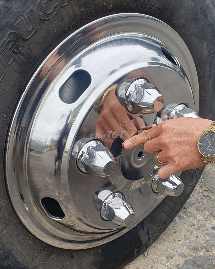 Ốp mâm INOX xe tải R12 R14 R15 R16 R20 R22,5..