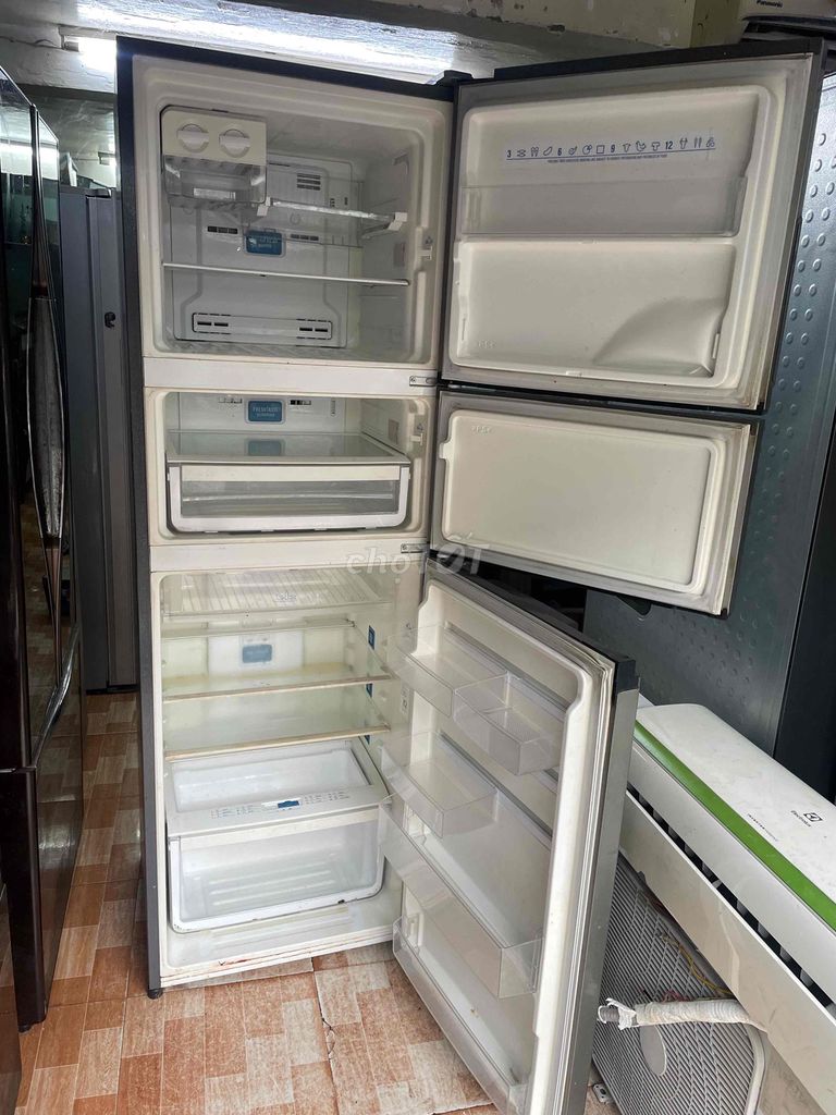 Thanh lý tủ lạnh Electrolux 340l giá rẻ. Mua bán Tủ lạnh tại Huyện Bình Chánh Tp Hồ Chí Minh được đăng bởi Phat dat Nguyen hình 3