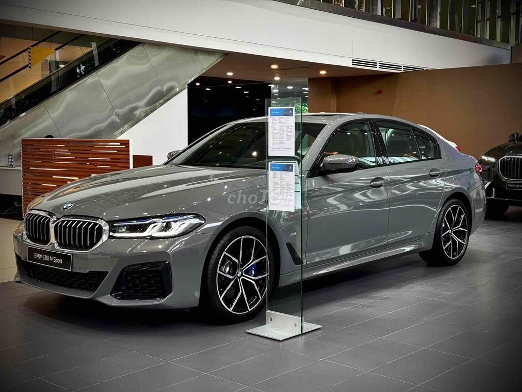 BMW 5 Series 2022 530i M Sport Ưu Đãi 🔥🔥🔥. Mua bán Ô tô tại Quận Bình Tân Tp Hồ Chí Minh được đăng bởi Hồ Nhật Anh hình 1
