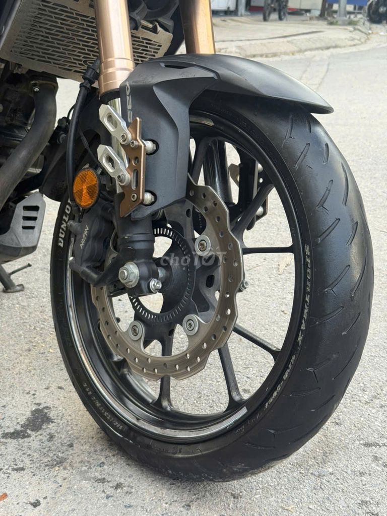 Honda CB300 siêu lướt có trả góp trao đổi ✅. Mua bán Xe máy tại Quận Hoàng Mai Hà Nội được đăng bởi Phú Lý hình 4