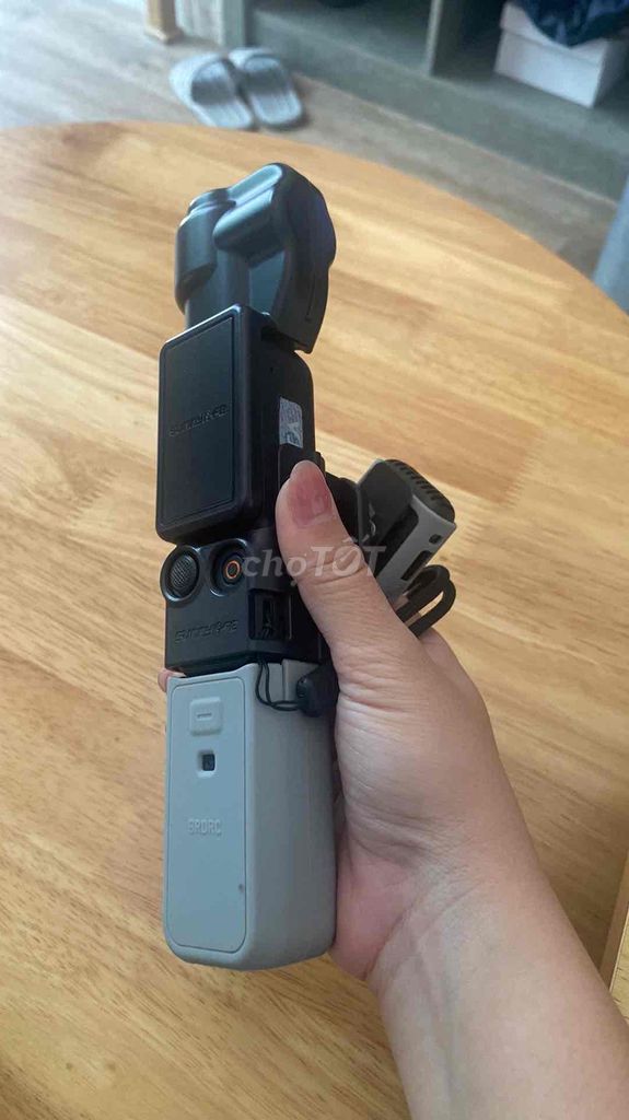 Dji Pocket 3 bản Creator Combo. Mua bán Máy ảnh, Máy quay tại Quận Hải Châu Đà Nẵng được đăng bởi Nhi hình 1