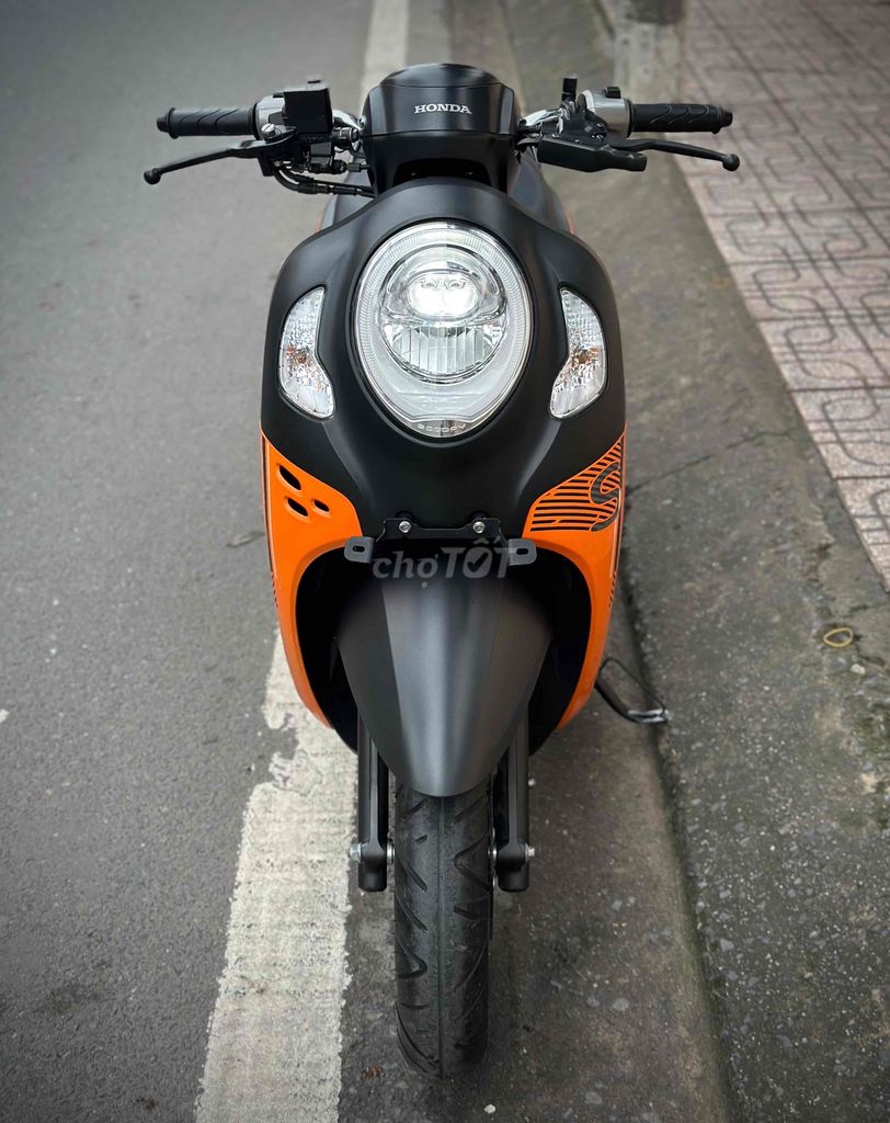 Scoopy 110cc Mới 99%. Mua bán Xe máy tại Huyện Hóc Môn Tp Hồ Chí Minh được đăng bởi XE LƯỚT 34 hình 8