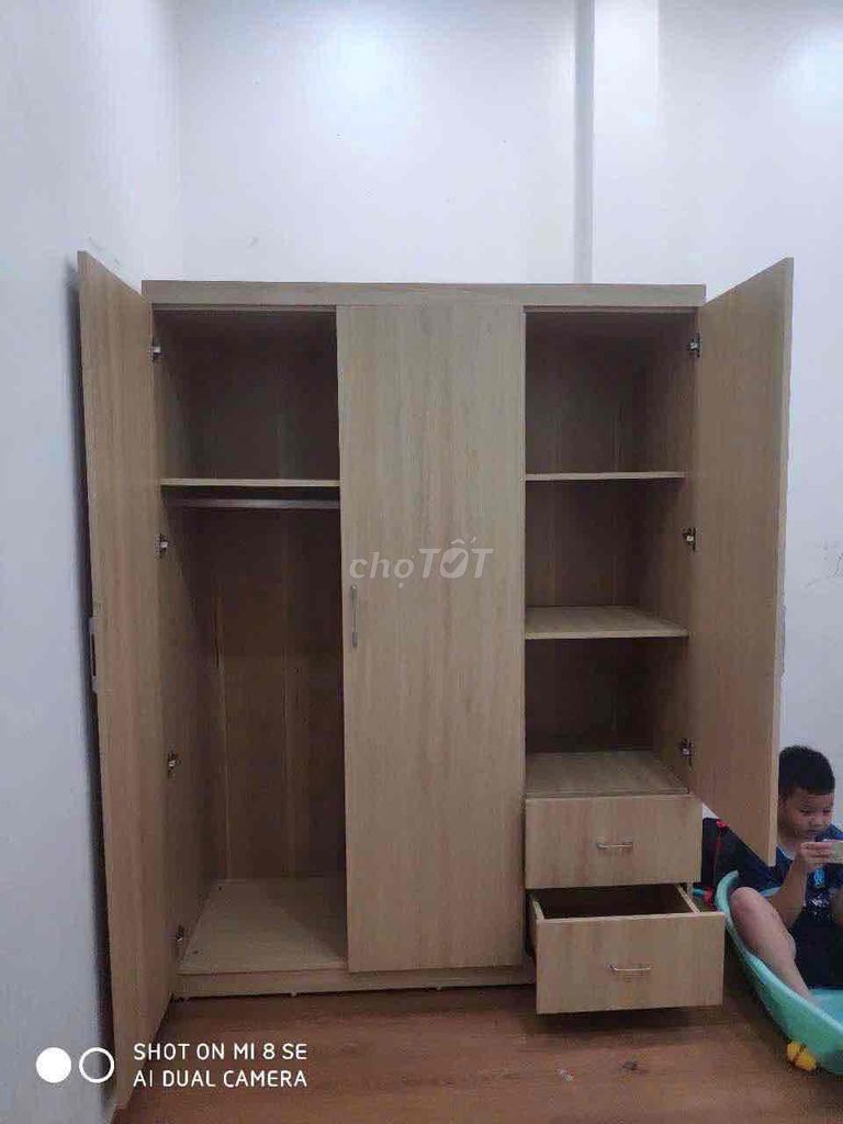 tủ gỗ ép 3 cánh. Mua bán Tủ, kệ gia đình tại Quận Hà Đông Hà Nội được đăng bởi nguyễn thu trang hình 1