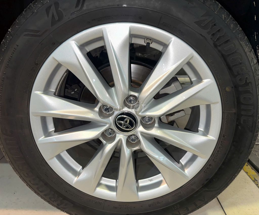 Toyota Corolla Cross 2022 1.8G, xe gia đình, 1 chủ. Mua bán Ô tô tại Quận Tân Phú Tp Hồ Chí Minh được đăng bởi Thành Nam Toyota  hình 8