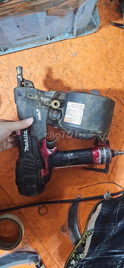 Súng bắn đinh Makita Nhật Bản. Mua bán Đồ chuyên dụng, Giống nuôi trồng tại Thành phố Dĩ An Bình Dương được đăng bởi Lý Tuấn Kiệt  hình 1