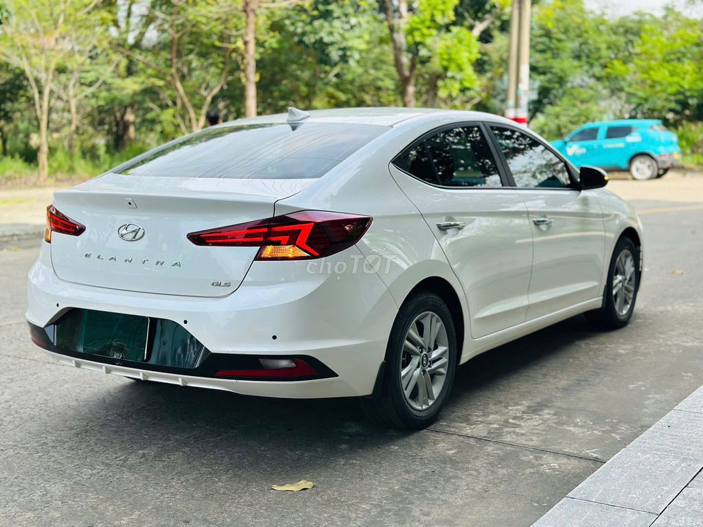 Hyundai Elantra 1.6 AT 2020 - 20000 km. Mua bán Ô tô tại Thành phố Dĩ An Bình Dương được đăng bởi Siêu Thị Ô Tô Bình Dương  hình 6