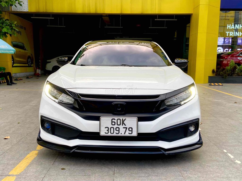 HONDA CIVIC 2021 1.8G CVT FULL ĐỒ CHƠI ĐI GIA ĐINH