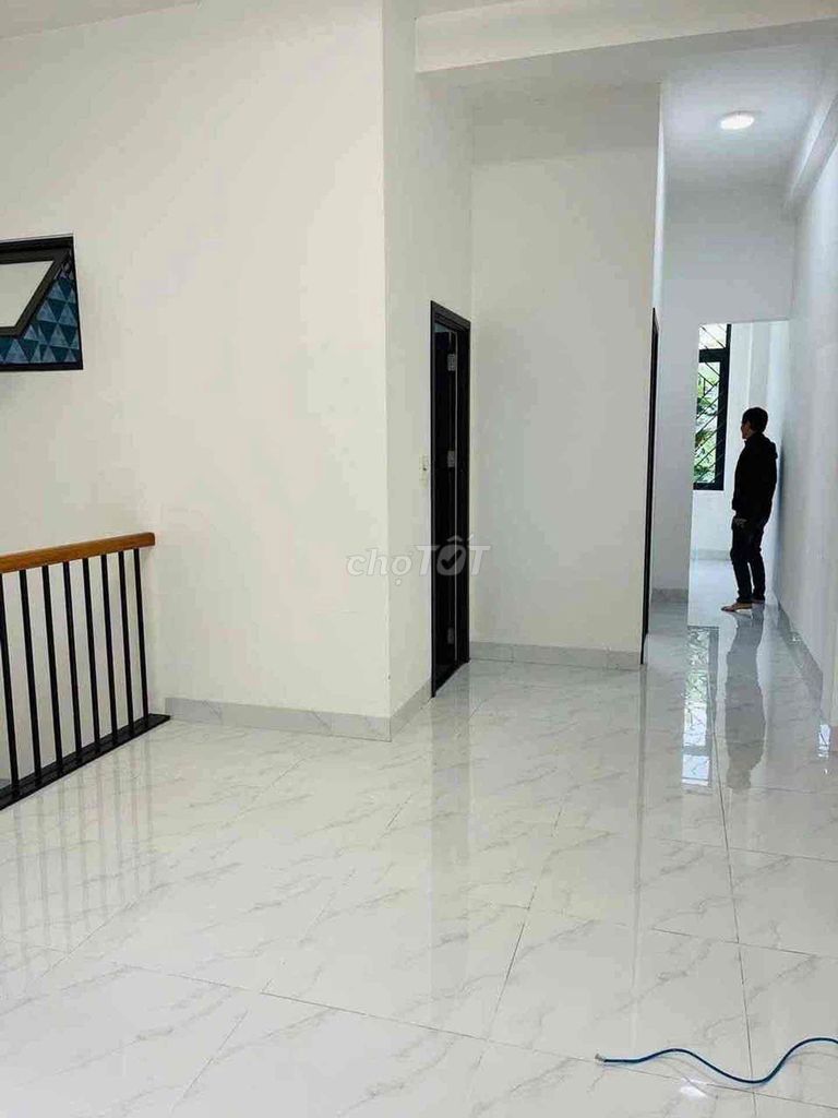 💯HƯỚNG ĐÔNG, 3PN RỘNG, MẶT TIỀN NGUYỄN HÀM NINH CHỈ 5.79 TỶ CẨM LỆ.
