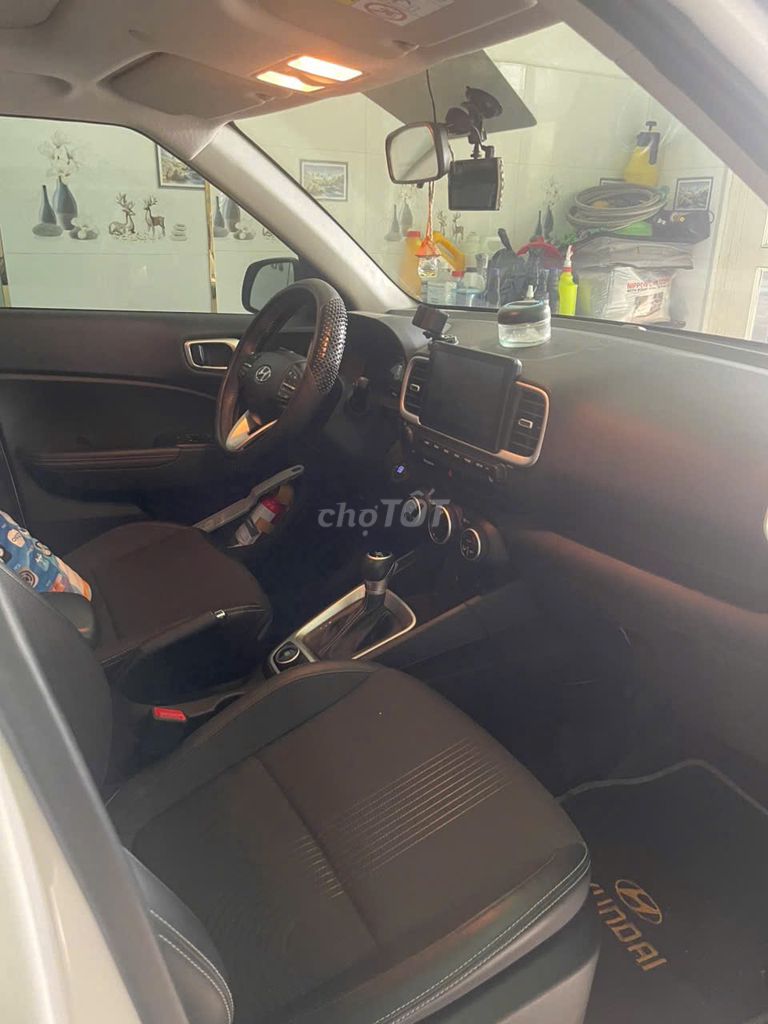 Hyundai Venue Đặc Biệt 2024 белый 18 000 км