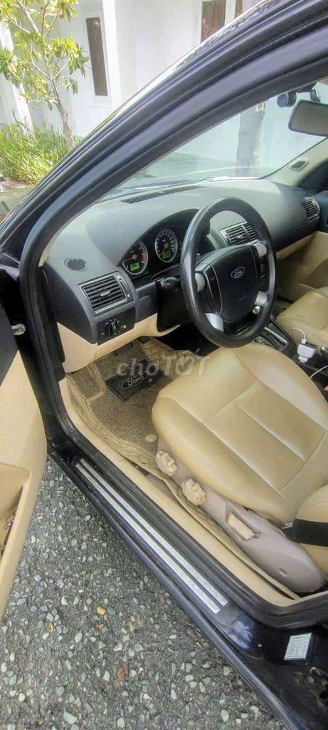 Ford Mondeo 2004 2.0 AT form mới