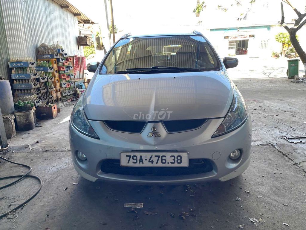 Mitsubishi Grandis 2008 2.4 AT - xe đẹp.