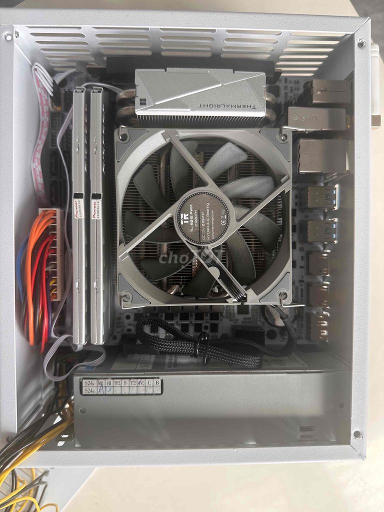 Bộ PC iTX nhỏ gọn.