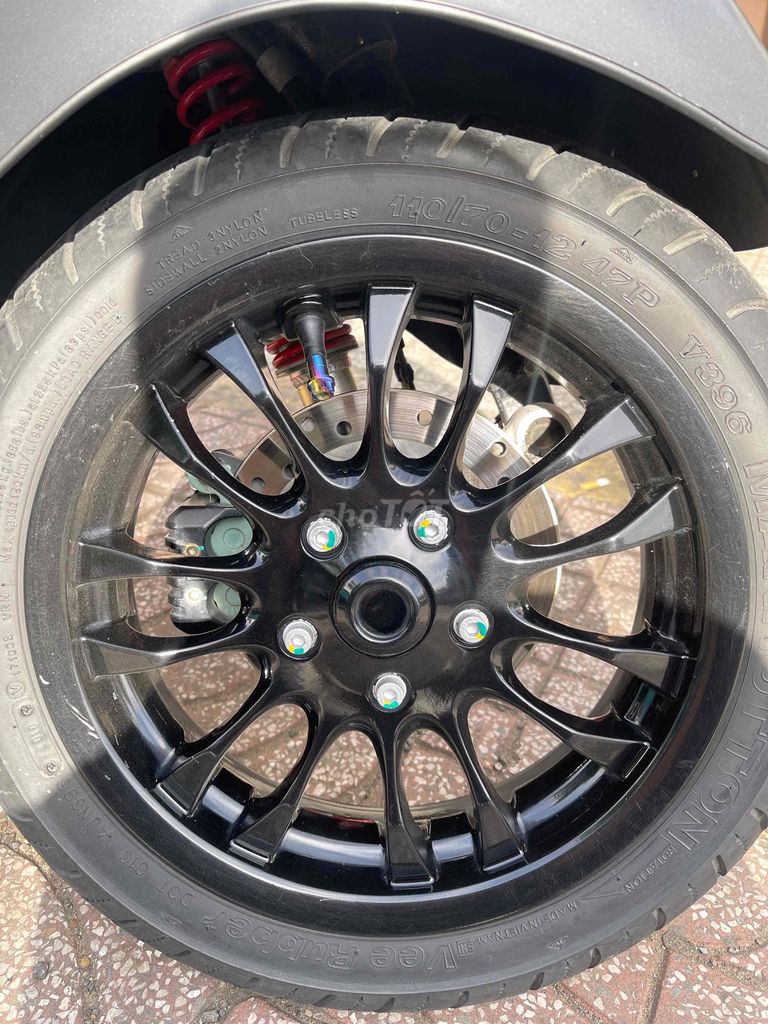 Piaggio Vespa Sprint 2018 Đen 13.000 km. Mua bán Xe máy tại Quận 8 Tp Hồ Chí Minh được đăng bởi Hiếu Nguyễn hình 8