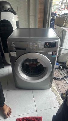 Máy giặt electrulux 8kg Inverter 90%