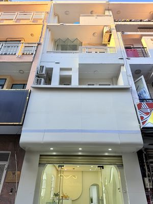 NHÀ THIẾT KẾ ĐẸP - MẶT TIỀN đường Hoa Lan - khu Phan Xích Long. Cho thuê nhà ở tại Quận Phú Nhuận Tp Hồ Chí Minh được đăng bởi Tuấn Tìm Nhà
