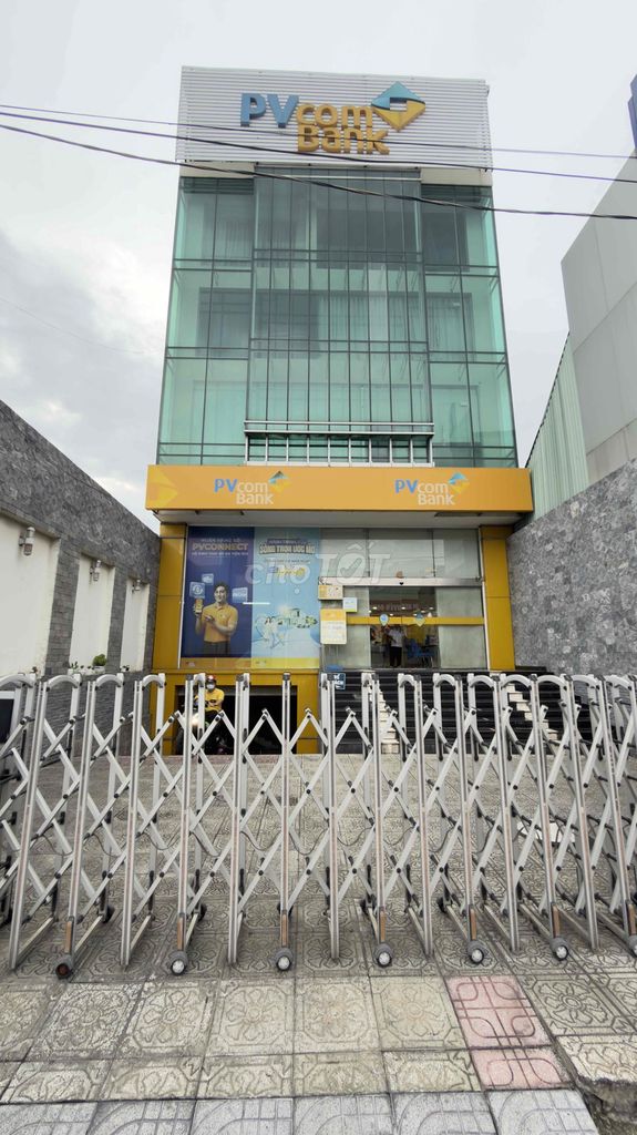 Аренда · 11 комн. · 200 м² · Thành phố Thủ Đức, ул. Kha Vạn Cân