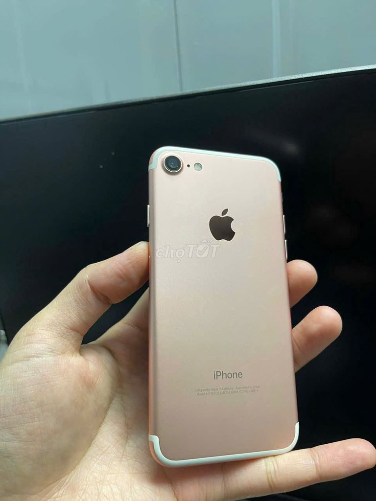 Apple iPhone 7 Vàng hồng. Mua bán Điện thoại tại Huyện Quế Võ Bắc Ninh được đăng bởi user2534 hình 1