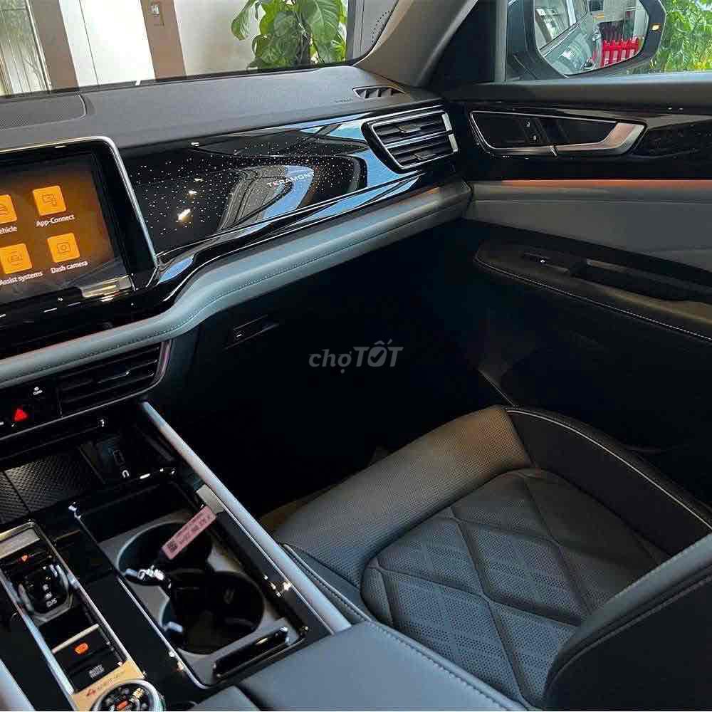 👉TERAMONT PRESIDENT SUV 6 Chỗ Chủ Tịch 📣 SUẤT GIAO. Mua bán Ô tô tại Quận 5 Tp Hồ Chí Minh được đăng bởi VOLKSWAGEN GOLDEN  hình 10