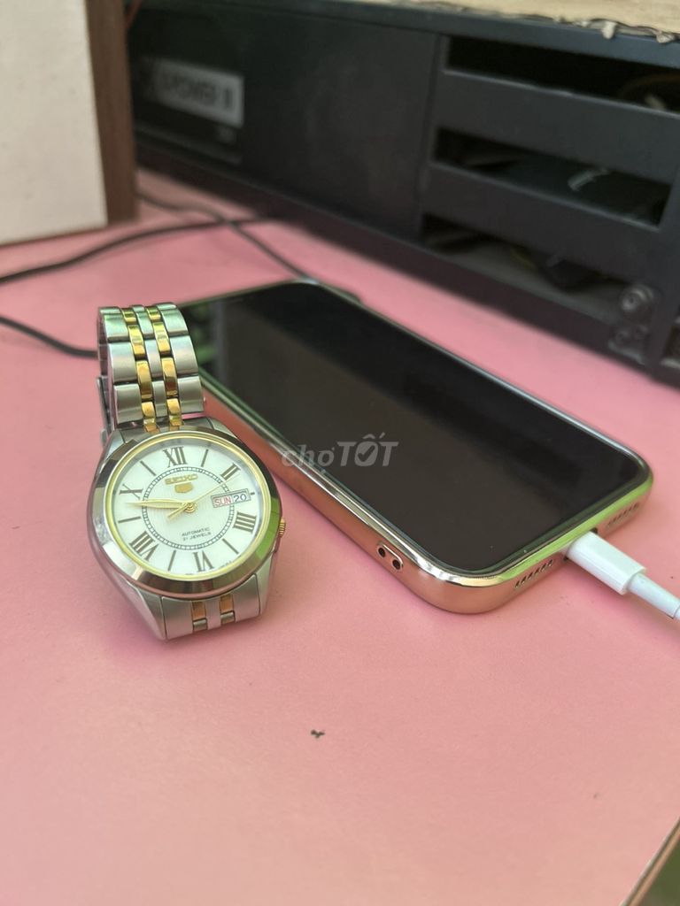 Bán 2 con đồng hồ  cơ Thuỵ sỹ và Nhật quá ngon