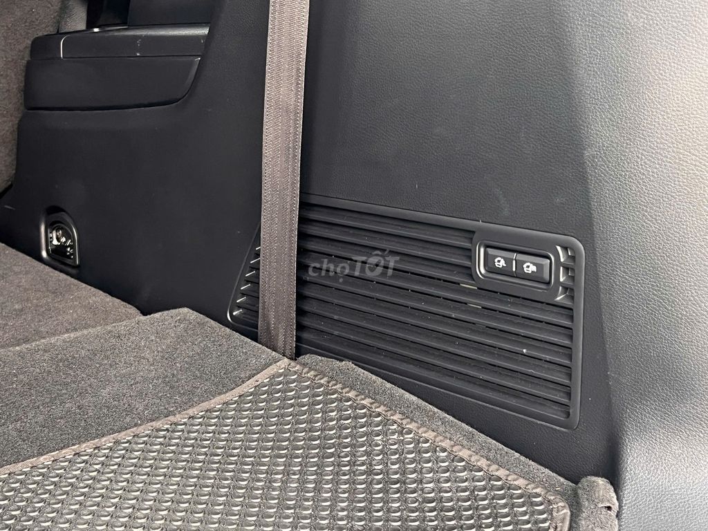 Ford Everest 2018 Titanium 2.0L 4x2 AT - 7900 km. Mua bán Ô tô tại Quận 7 Tp Hồ Chí Minh được đăng bởi Tân Thuận Ford Sài Gòn hình 12