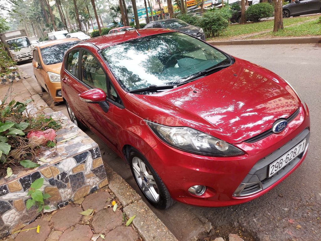 Ford Fiesta 2012 S 1.6 AT - 83000 km. Mua bán Ô tô tại Quận Hoàng Mai Hà Nội được đăng bởi Ms. Giang hình 3