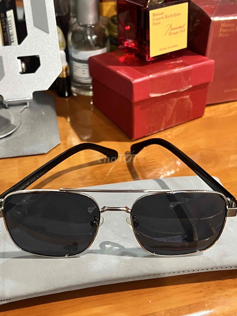 Kính râm Porsche Kim loại Đen. Mua bán Phụ kiện thời trang khác tại Thành phố Long Xuyên An Giang được đăng bởi Lê Lộc Tấn hình 1