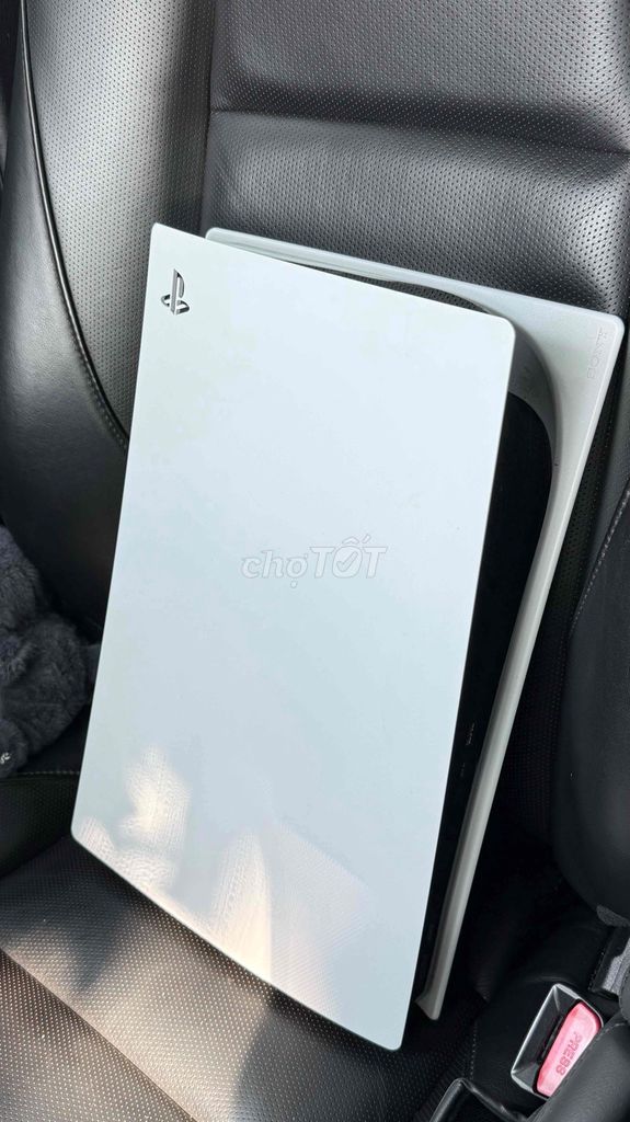 Ps5 bản có ổ đĩa kèm 2 tay cầm + dock sạc. Mua bán Thiết bị chơi game tại Thành phố Buôn Ma Thuột Đắk Lắk được đăng bởi Minh hình 1