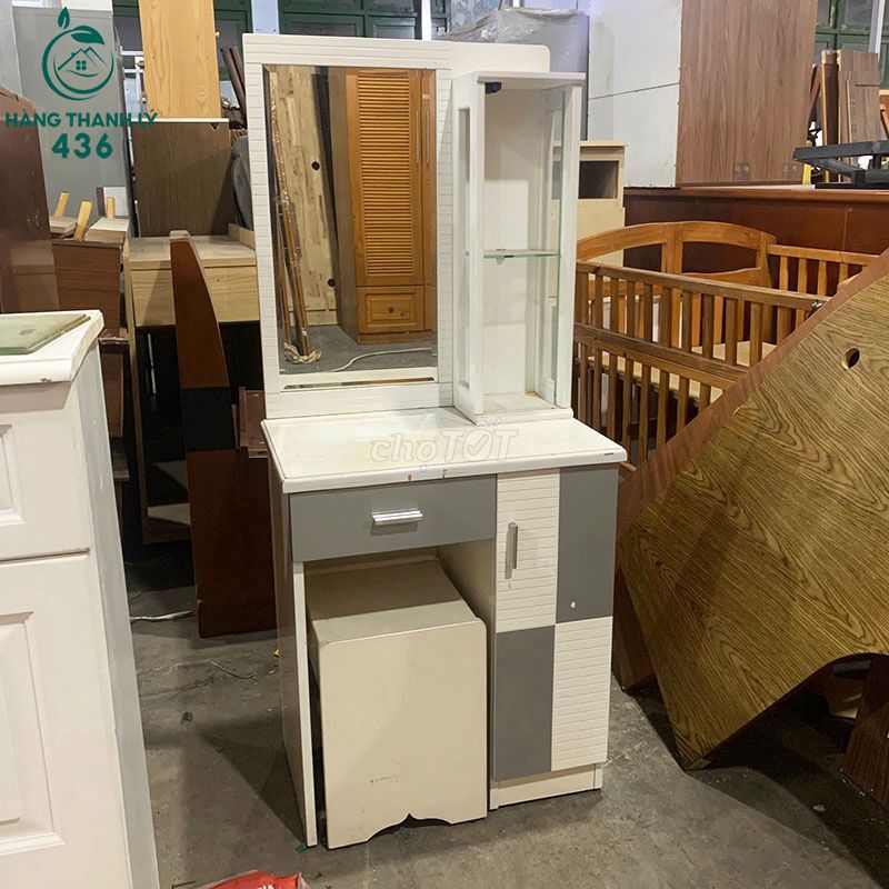 Bàn Trang Điểm Gỗ Kính Trắng Xám Cũ Mới 90%. Mua bán Bàn ghế tại Quận Tân Phú Tp Hồ Chí Minh được đăng bởi Công Ty TNHH TM DV INKPRO hình 1