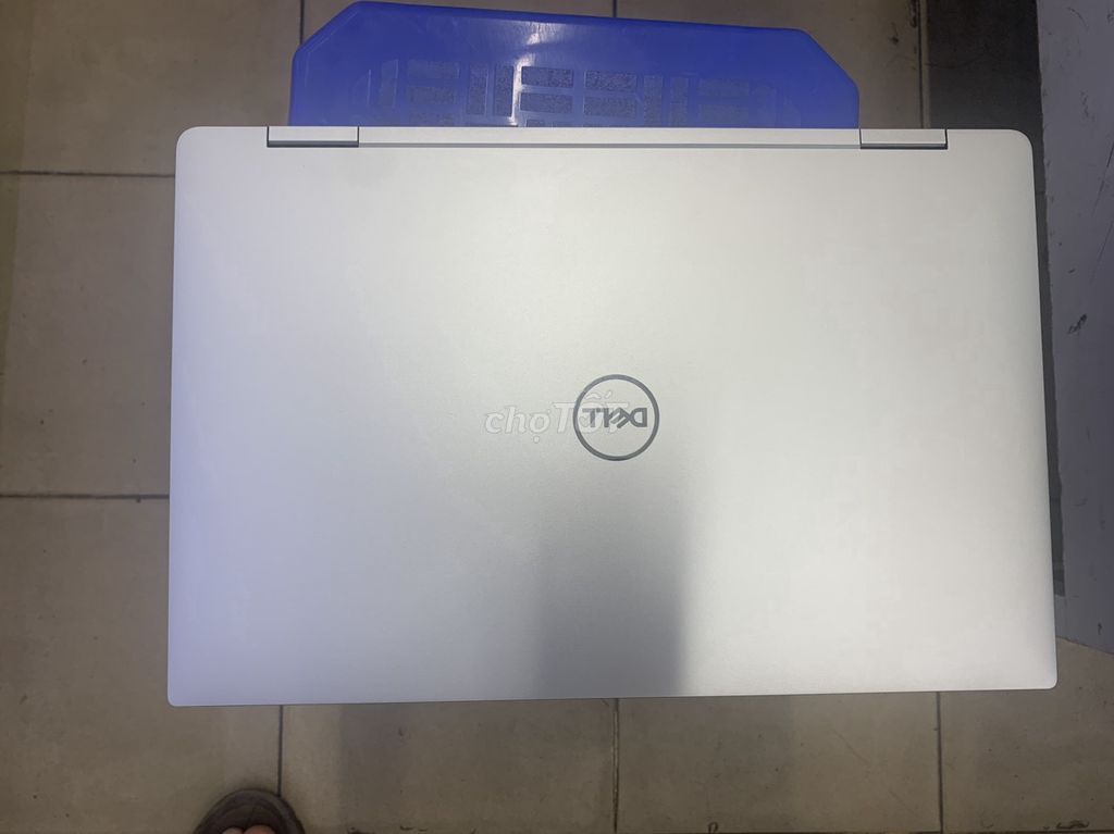 Dell xps 9575 core i7 2 in 1 xoay gập 360 độ