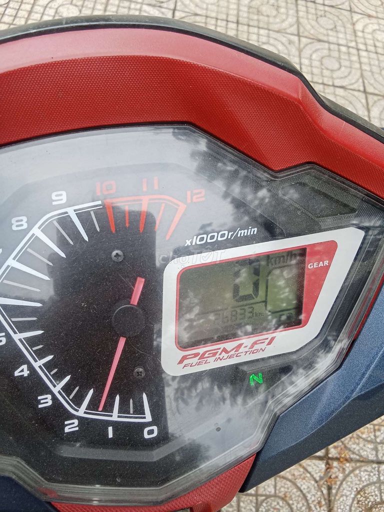 Honda Winner 2018 Đỏ Xám 76833 km. Mua bán Xe máy tại Huyện Vũng Liêm Vĩnh Long được đăng bởi anh thi hình 4