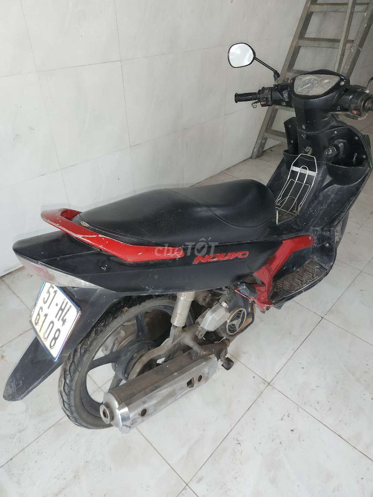 Скутер Yamaha Nouvo 3