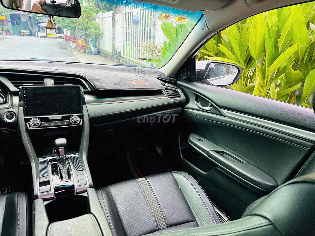 Honda Civic 2019 G 1.8 AT - 79000 km xe chuẩn đẹp. Mua bán Ô tô tại Quận Gò Vấp Tp Hồ Chí Minh được đăng bởi lê quang minh nhật hình 6