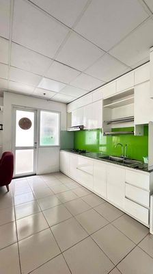 cho thuê căn hộ góc 2 p ngủ DT 56m giá 4,5tr nội thất cơ bản ở Vsip 1