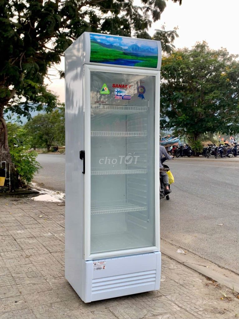 Tủ mát Sanaky 300 lít Trắng. Mua bán Tủ lạnh tại Quận Sơn Trà Đà Nẵng được đăng bởi thế giới đồ cũ đà nẵng hình 1