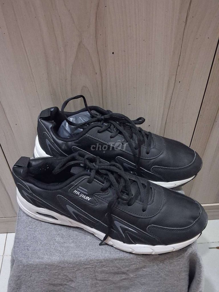 Giày thể thao nam Hàn Quốc Đen size 41. Mua bán Giày dép tại Quận 7 Tp Hồ Chí Minh được đăng bởi An Vũ hình 1