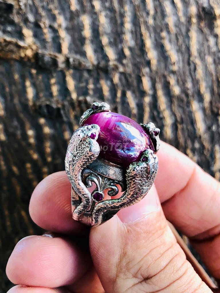 nhẫn bạc đá ruby. Mua bán Phụ kiện thời trang khác tại Thành phố Phan Rang-Tháp Chàm Ninh Thuận được đăng bởi Sưu tầm  hình 1