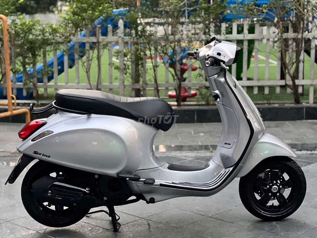 Đẳng cấp sprint màu bạc đèn vuông. Mua bán Xe máy tại Quận Nam Từ Liêm Hà Nội được đăng bởi chị Hương hình 2