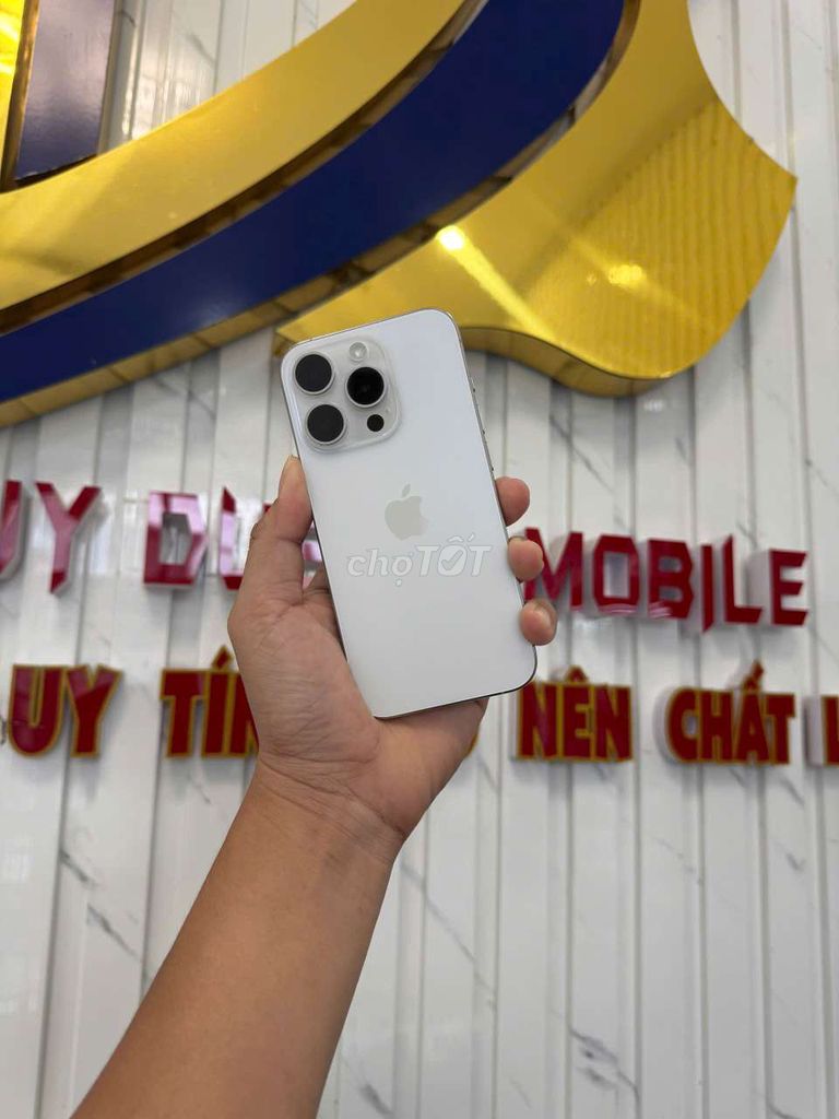 15 Pro 256GB trắng quốc tế nguyên zin,có sim vậtlí. Mua bán Điện thoại tại Thành phố Cà Mau Cà Mau được đăng bởi Duy Dustin Mobile hình 1