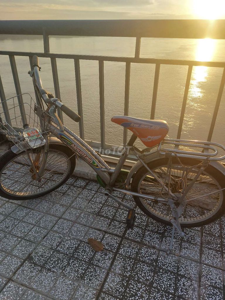 Xe đạp trẻ em Inox Bạc 6-12 tuổi. Mua bán Xe đạp tại Thành phố Biên Hòa Đồng Nai được đăng bởi Le Quoc Khanh hình 13