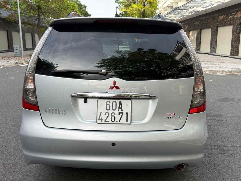 Mitsubishi Grandis 2006 2.4L Bạc. Mua bán Ô tô tại Thành phố Thủ Dầu Một Bình Dương được đăng bởi  Trung Tin Used Car hình 2