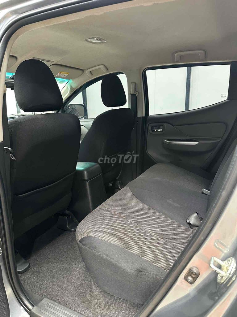 Mitsubishi Triton 2017 MT 2 cầu. Mua bán Ô tô tại Thành phố Buôn Ma Thuột Đắk Lắk được đăng bởi Hiếu Đắk Lắk hình 9