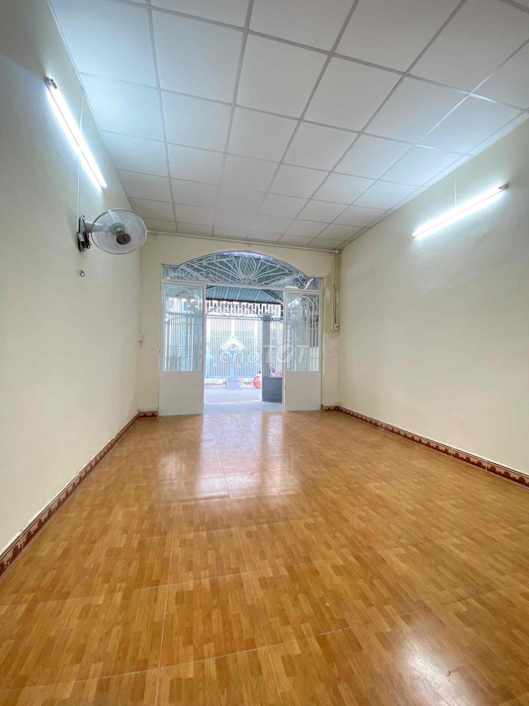 Дом в аренду в Тай Тхань Тан Фу 4x16 этаж, мезонин-2 спальни, 2 туалета, пластиковый переулок, 9т.р.